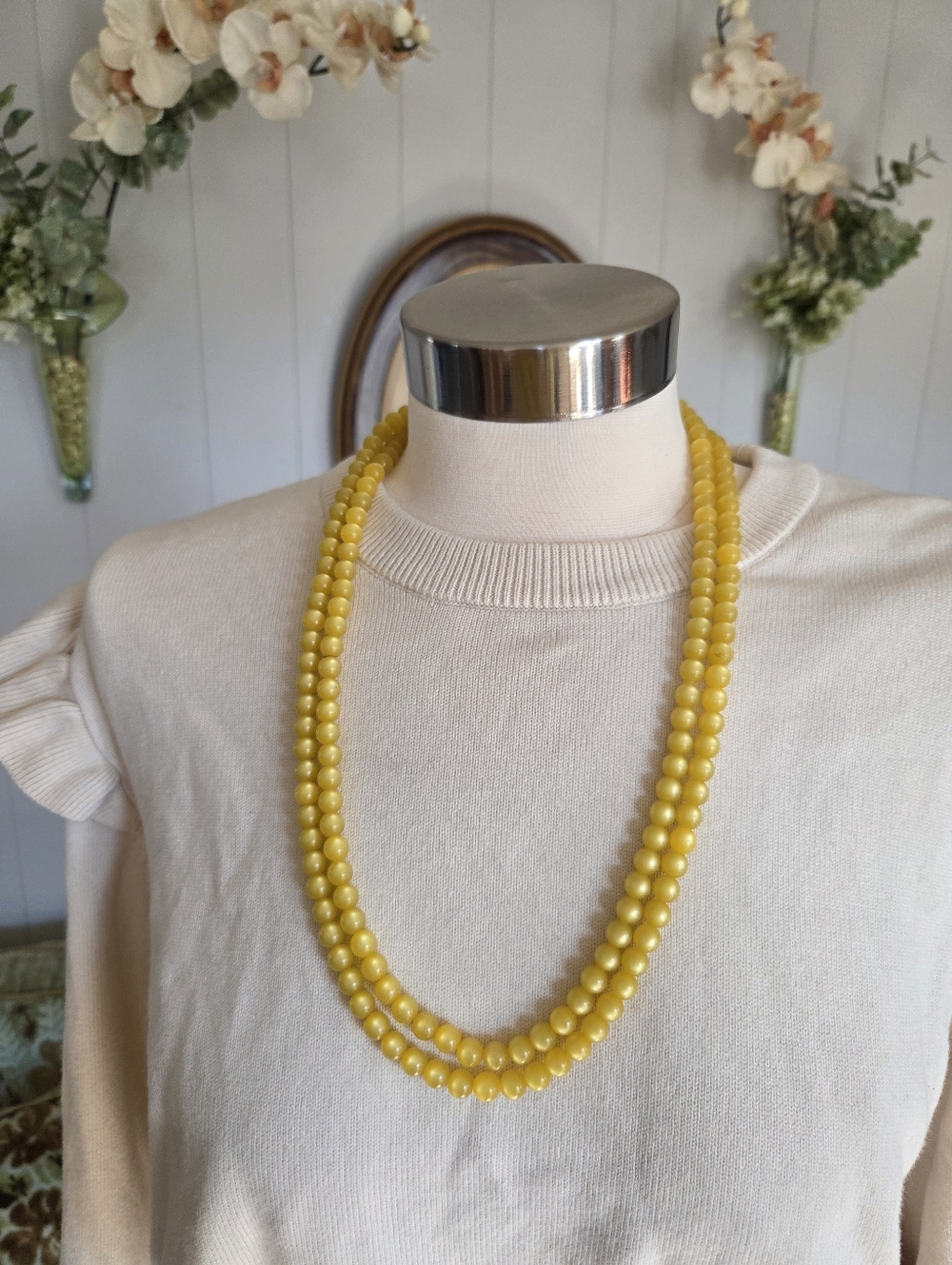 Vintage Yellow Beaded Necklace - Possibly Lucite